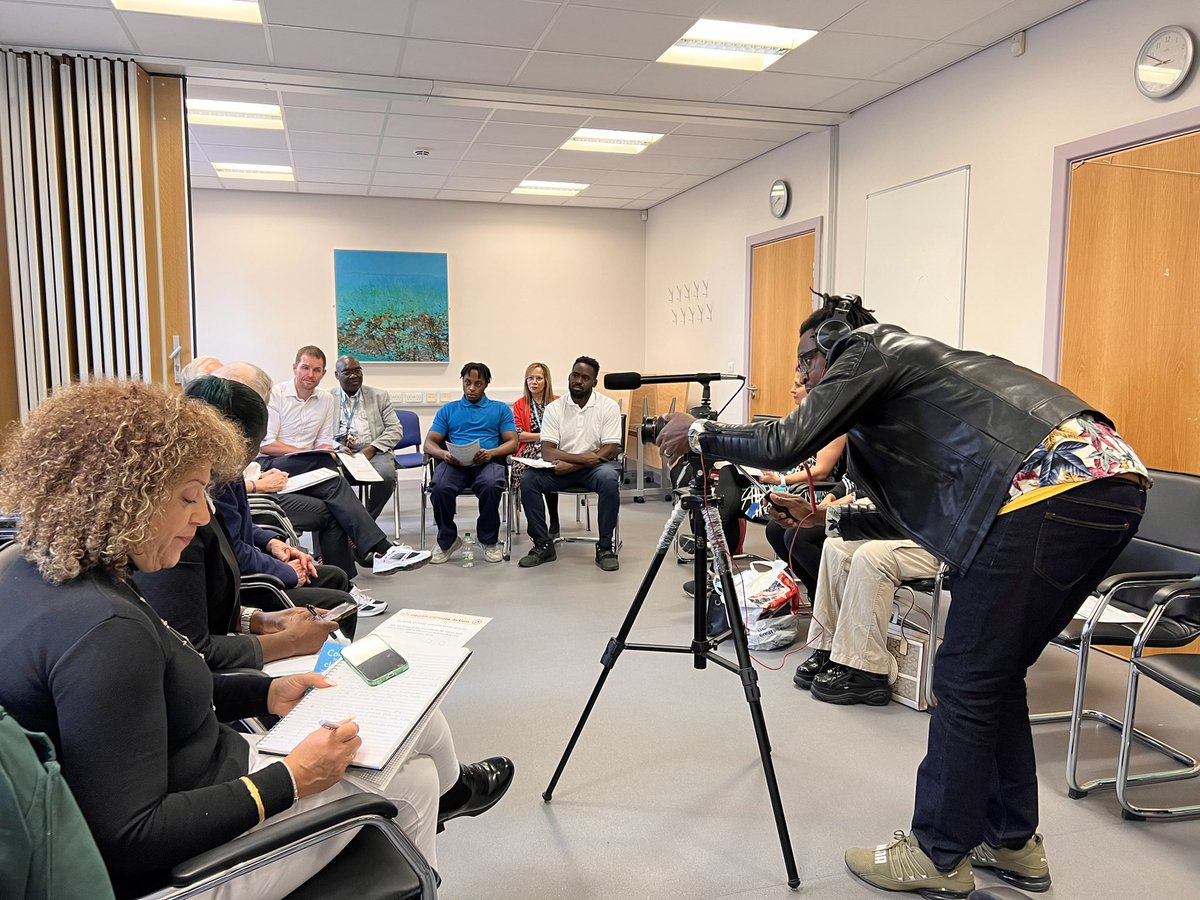 awgilbert11's tweet photo. Brilliant morning at the new MSK Hub - supporting the Enfield Climate Action Forum at Forest Health Centre.

Well done to @dannyfielder David &amp; Kato for superb talks. Great to give tours of our new MSK Hub clinic space to Enfield Residents @RNOHnhs @RoyalFreeNHS @719CHP @coopuk https://t.co/259b8ZrUdt