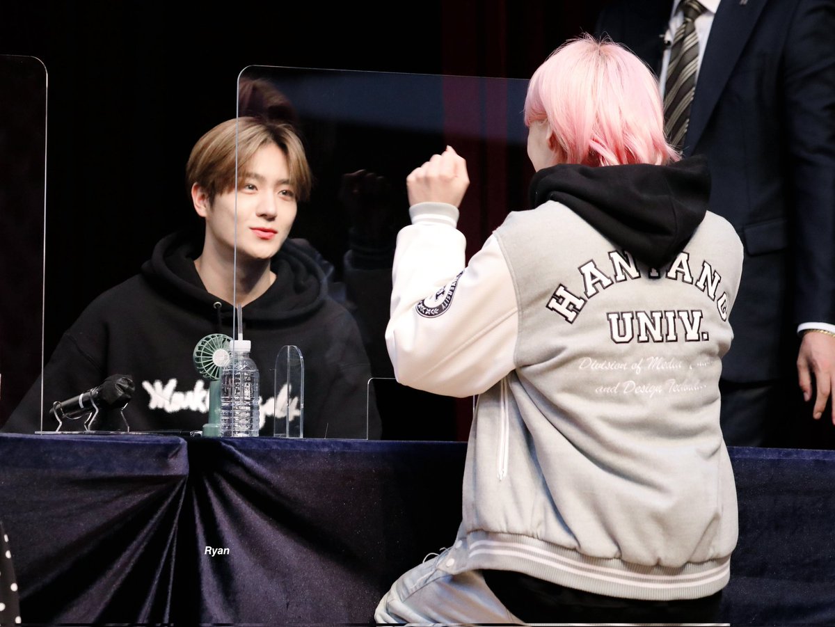 머하새오 진실의 광대는 숨길 수 없는 법이야