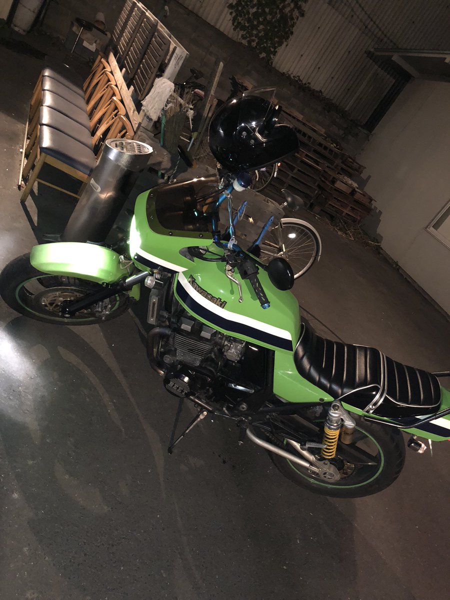 zrx400_wfapj855's tweet photo. #拡散希望
 #バイク盗難

2020年秋頃より自分の乗っていたバイクをバイク屋に預けていたところ、預けたまま閉店しておりその際にこちらには連絡もなしに飛んでいます。
その店の名前は[サイクルサービスヨシダ]
店舗のあった場所は宮城県黒川郡大和町もみじケ丘1-25-4ミニストップの隣にありました。 https://t.co/YRPwwQhDaH