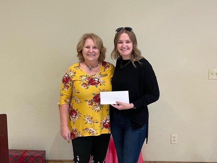 Last night Director of Development and Marketing, Amanda Culley, had the opportunity to attend Senior -Junior Forum’s general meeting to receive a donation as a part of their non-profit partnerships! 

Meals on Wheels is extremely thankful for this relationship and partnership!