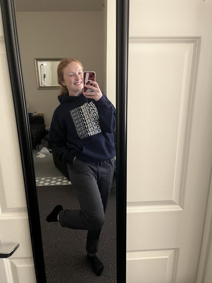 jennaabeatty's tweet photo. Team McDreamy in my heart (and scrub pants) but teacher in my soul (and sweatshirt) #teacherbytrine #SeniorFSOE https://t.co/H4lBvSsaRf