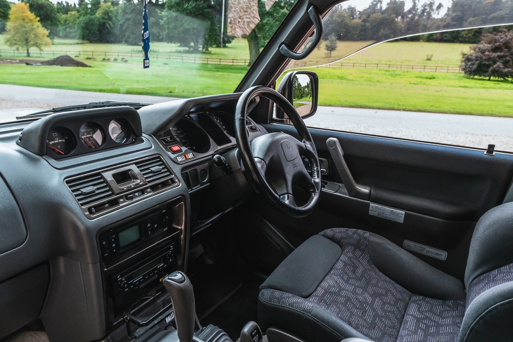 collectingcars_'s tweet photo. SOLD on Collecting Cars for £31,750!
1997 MITSUBISHI PAJERO EVOLUTION
Details: https://t.co/IXocBvezPA
#CollectingCars #Mitsubishi #PajeroEvolution https://t.co/CkANce2dht