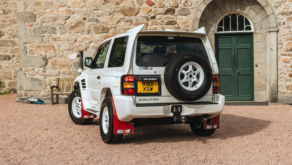 collectingcars_'s tweet photo. SOLD on Collecting Cars for £31,750!
1997 MITSUBISHI PAJERO EVOLUTION
Details: https://t.co/IXocBvezPA
#CollectingCars #Mitsubishi #PajeroEvolution https://t.co/CkANce2dht
