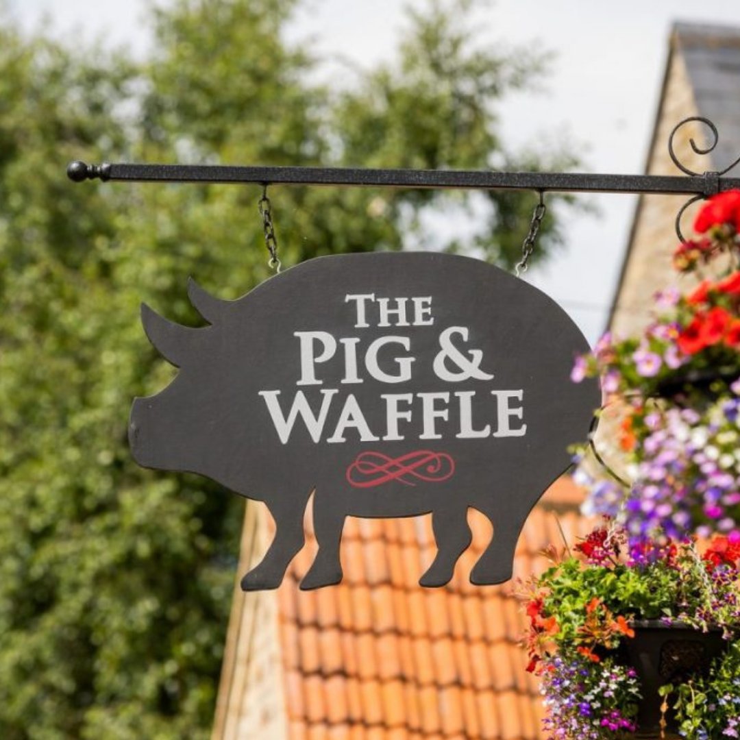 We're open 10am - 11pm every weekday so why not drop by before the end of the week? 
Enjoy fantastic tea from <a href="/tealabcompany/">Tea Lab Company</a> or amazing coffee from <a href="/theroasteryuk/">The Roastery</a> add a slice of cake for the perfect afternoon!
#coffee #tea #cake #afternoontea #local #villagepub #GraftonUnderwood