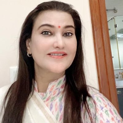 BJPMahilaMorcha's tweet photo. महिला मोर्चा की राष्ट्रीय कार्यकरिणी सदस्य भाजपा की वरिष्ठ नेत्री  @sumitrabjp जी को जन्मदिन पर हार्दिक बधाई और शुभकामनाएं। https://t.co/MGUAdwrBLy