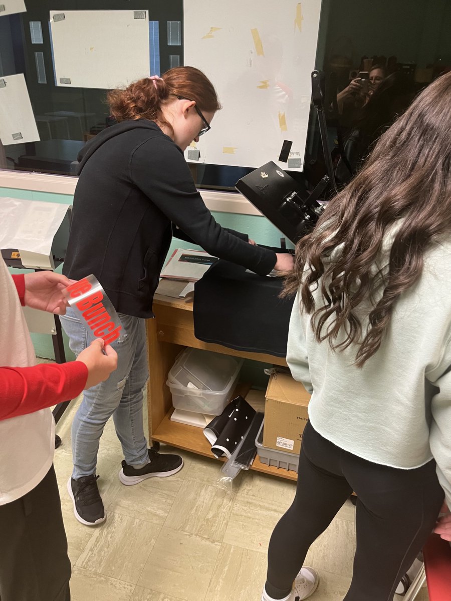 ⁦<a href="/EFMSWarriors/">Elizabeth Forward Middle School</a>⁩ making PBIS shirts today. #efproud