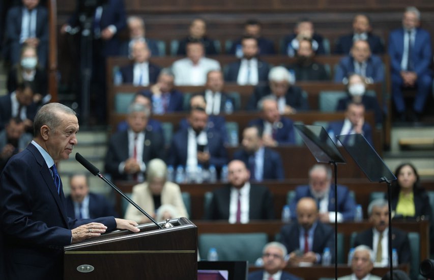 “Ülkemizi 20 yılda asırlık eser ve hizmetlere kavuşturduğumuz gibi; önümüzdeki dönemde de Türkiye Yüzyılı'nı yine Milletimizle birlikte inşa edeceğiz”

Genel Başkanımız Sn. <a href="/RTErdogan/">Recep Tayyip Erdoğan</a> başkanlığında 27. Dönem son yasama yılının ilk TBMM Grup Toplantısını gerçekleştirdik.