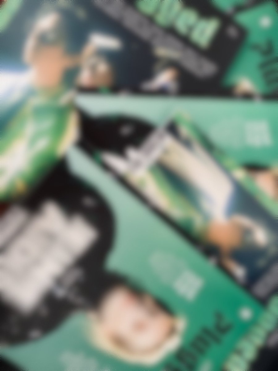MagazinePlugged's tweet photo. Livraison du jour ! #PL53 🗞️
Saurez-vous identifier les artistes qui se cachent en couv’ de notre cinquante-troisième numéro, disponible partout dès demain ? 👀 https://t.co/A1GpD3hqHl