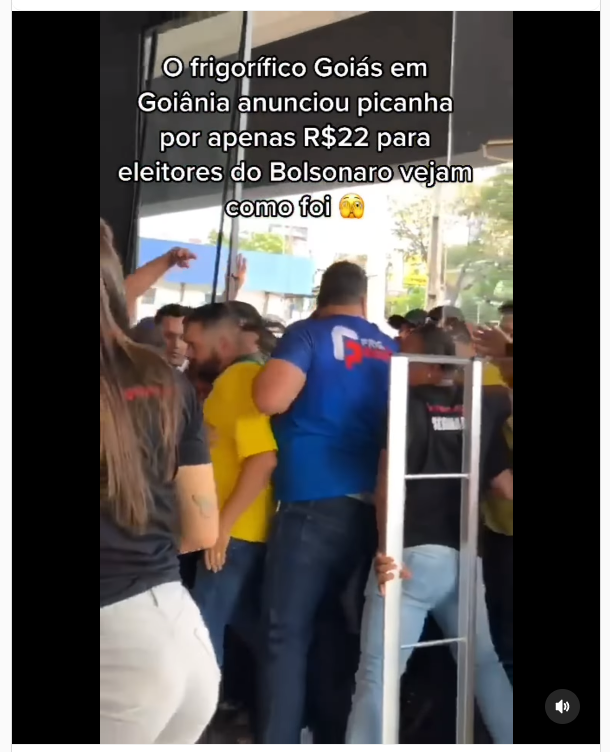 WWLautens's tweet photo. Veja este vídeo do Instagram de @midianinja https://t.co/OtzTYEGliJ https://t.co/zRxUgP2hE5