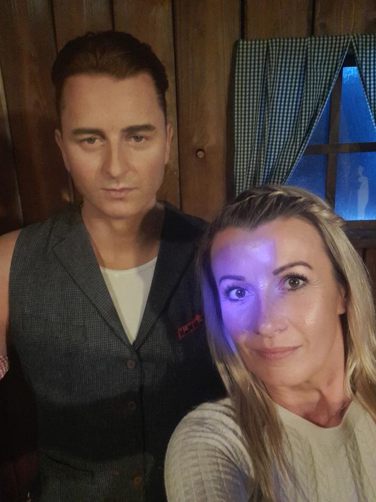 Und weil es bis zum Konzert noch so lange hin ist... Heute den <a href="/VolksRocknRolla/">Andreas Gabalier</a> in Wien besucht 😎😀