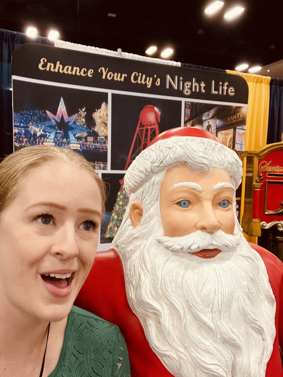 AbraAICP's tweet photo. Fun times already at #TML2022! Stop by and say hi! I already chatted with #Santa about what our clients would like for #Christmas, and he said that he’s ON IT.
#cityplanning #urbandesign #pelotonpublic #pelotonland #tml #texas @PelotonLand @TML_Texas https://t.co/ZXBrGyIpxq
