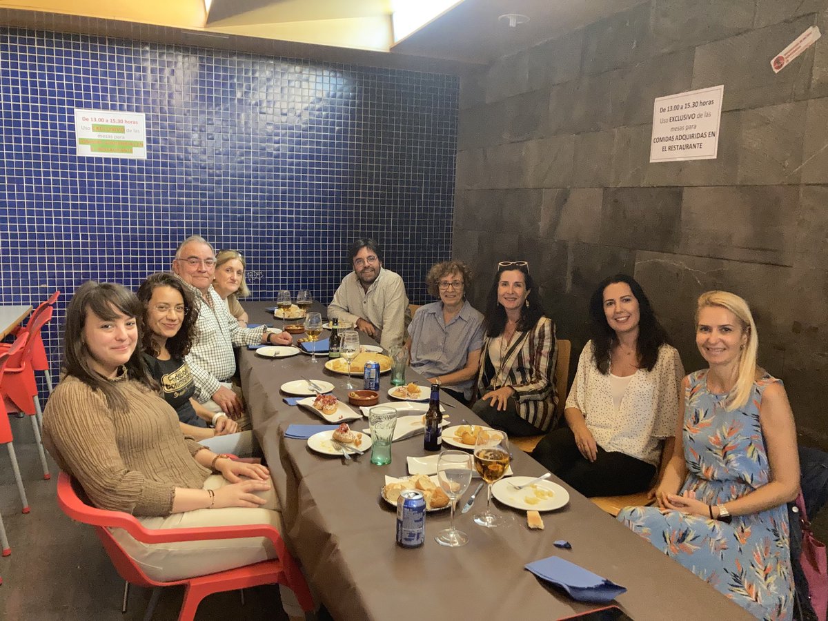 Te deseamos feliz jubilación Concha Bueno. 35 años en el Instituto de Ciencias de la Educación. Para entender y hacer futuro hemos de agradecer el pasado y sus personas. Enhorabuena y una suerte haber estado contigo. ⁦<a href="/CIFICEunizar/">CIFICE Universidad de Zaragoza</a>⁩ ⁦@FacultadEducaUZ⁩ ⁦<a href="/unizar/">Universidad Zaragoza</a>⁩