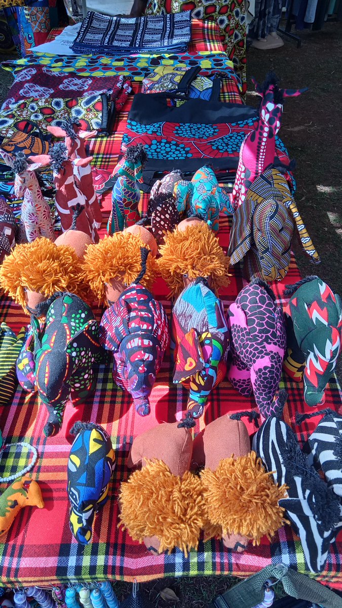 ecotourismkenya's tweet image. Traditional Pop-Up market at #MKTE 
Beautiful items to have as decorations or useful items

Stop by and get yourself something, for keeps!

#RediscoverTheMagic