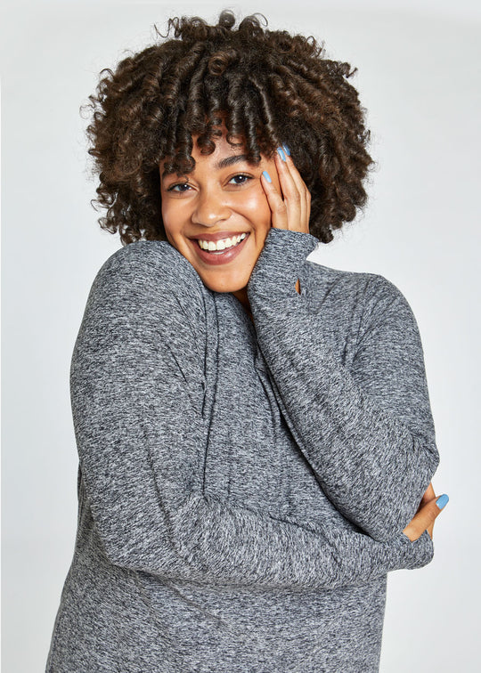 oiselle's tweet photo. Oiselle says RELAX. And the best way to do that is in our new Lux Relaxed Long Sleeve: https://t.co/UP50wF7u3v #flystyle https://t.co/R8vDw9OSAr