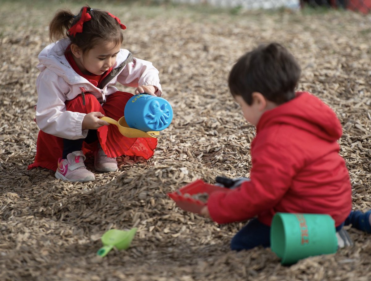 LyceeCalgary's tweet image. Discover the difference a bilingual education can make! Curious about Lycée Calgary&apos;s fullday bilingual preschool program? Attend a virtual open house this fall! lycee.ca/visit #lyceecalgary #fulldaypreschool #fulldaykindergarten #frenchschool #frenchpreschool