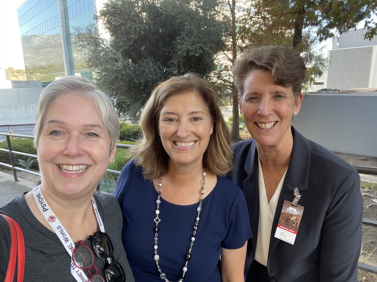 Lindy Elkins-Tanton tweet media