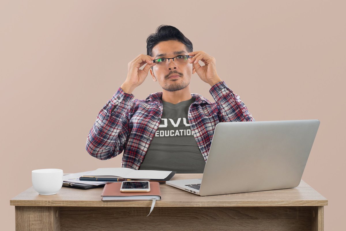 ShopWolverine's tweet image. Happy World Teacher's Day, thank you for teaching us, and because of you, we continue learning. Don't forget to thank a teacher who made a positive impact on your life.

#uvu #utahvalleyuniversity #uvuteachers #wolverine #shopwolverine #WorldTeachersDay  #TeachersDay2022