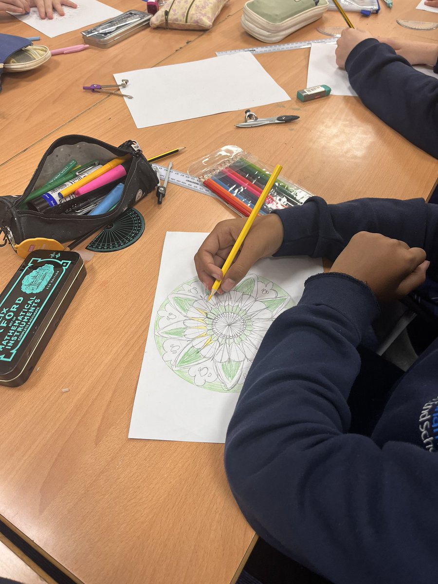 FHES_Maths's tweet photo. Another great maths in art club today where we drew mandalas!
#TeamFHES #FHESMaths #MathsinArt #Mandalas https://t.co/vbLhrRTevn