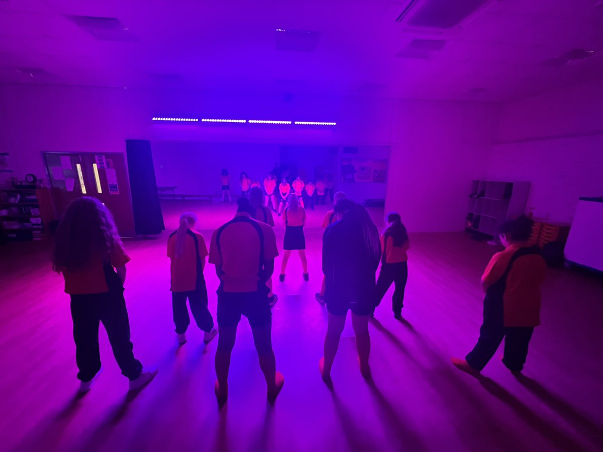 🌟🌟 Ending my Wednesday with dance club! Amazing session with so many talented students! Looking forward to carrying it on next week!!! 😬🌟🌟 <a href="/Miss__Gayle/">Miss Gayle</a> <a href="/MoretonDance/">Moreton Dance</a>