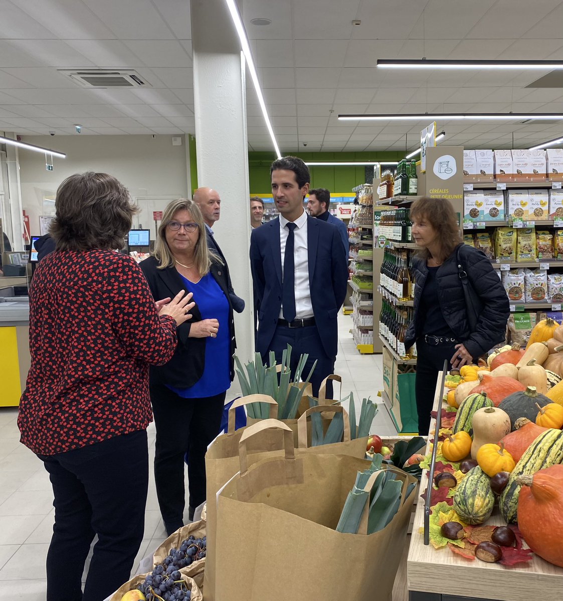 villederueil's tweet photo. #Inauguration ce soir du magasin #Sobio situé au 6 rue Eugène Sue. Venez découvrir une large variété de produits bios issus de #partenariats avec des producteurs #locaux et #régionaux. https://t.co/l8le0uXcbF