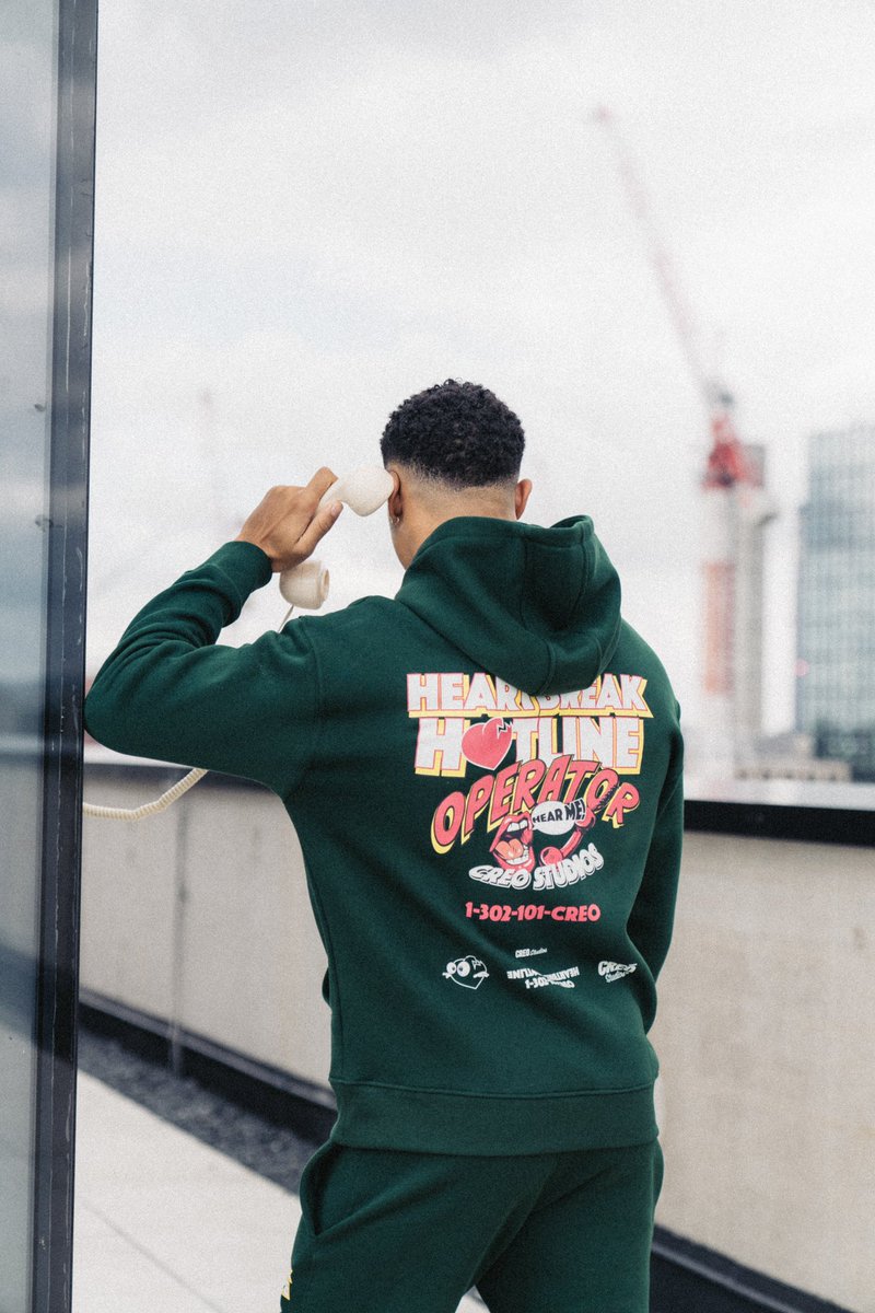 One of the best colour ways we’ve ever dropped is the second open bottoms jogger set for Heartbreak Hotline! 🤑💔☎️