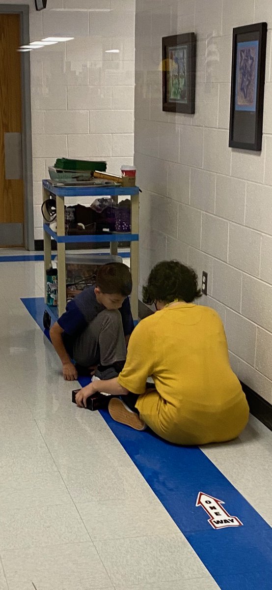 HamptonOaksElem's tweet photo. Spotted! One of our 4th grade students helping Ms. Chau pick out STEM lessons for our younger students. #StrongerTogether #GameOn2022 https://t.co/kOngzplZqI