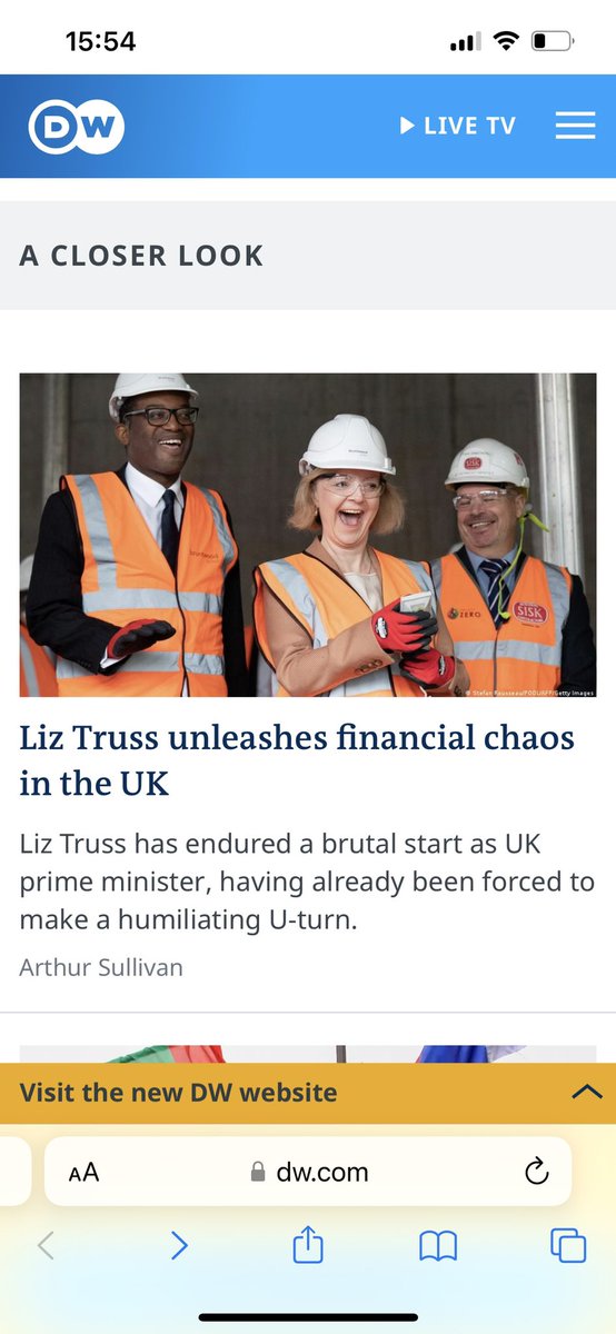 Shoutout to whoever at <a href="/dwnews/">DW News</a> put this image with this headline.