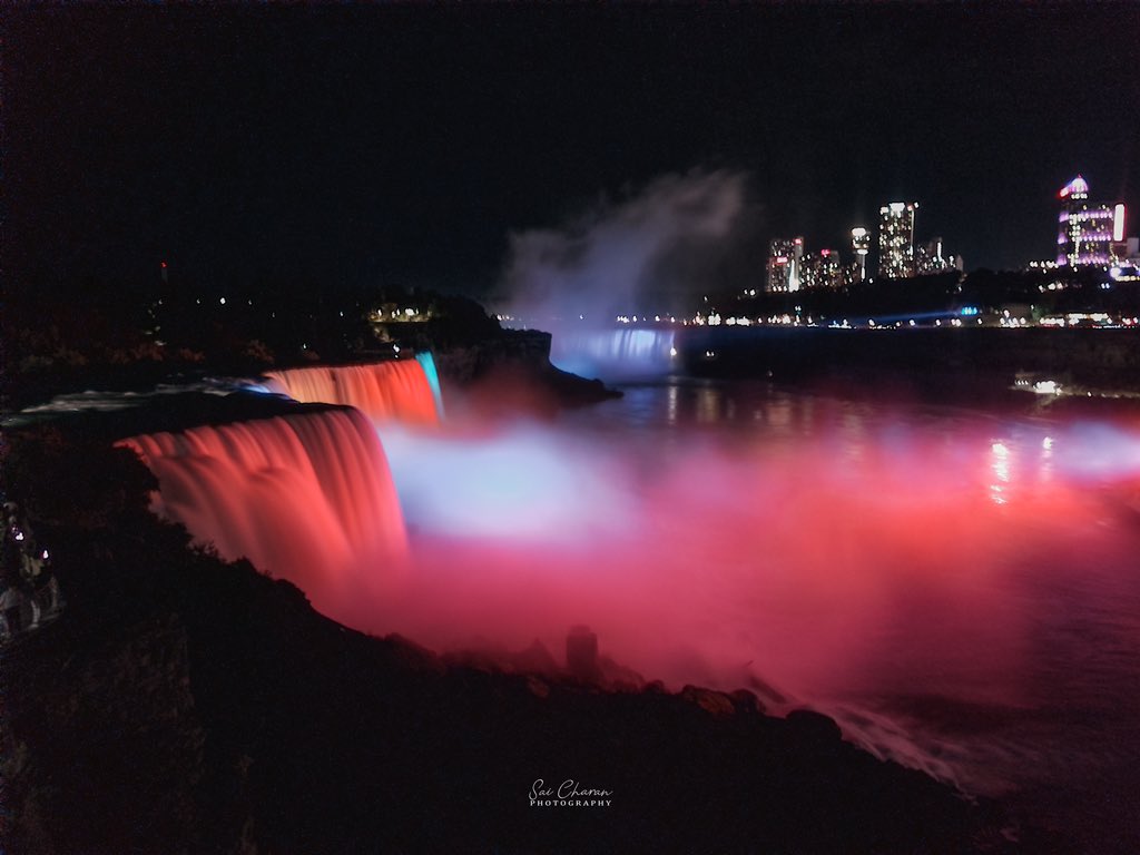 p__saicharan's tweet photo. First trip After Coming to USA
.
Shot on @Apple Using the #spectre Application for Long Exposure Click Thanks @devsendatha for suggesting Application 
.
📍 NIAGARA FALLS #15aug2022 
.
.
.
#NiagaraFalls #USA #America #photography #iPhone #earth #waterfall https://t.co/qGznzqAmrF