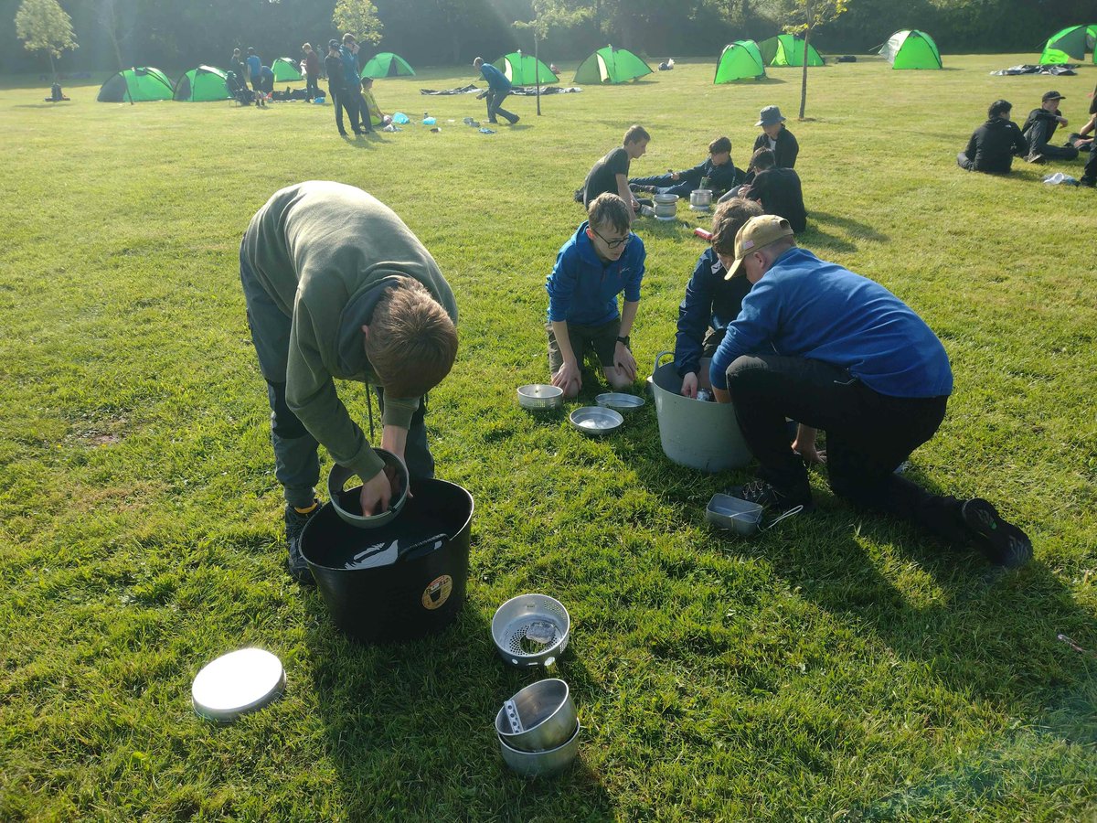 TorquayBoysGS's tweet photo. dare to be adventurous. Last year's Year 9 students on their Bronze Award expedition this summer. #dofe #learrningtocook #campingindevon https://t.co/RCuEGnbR1g