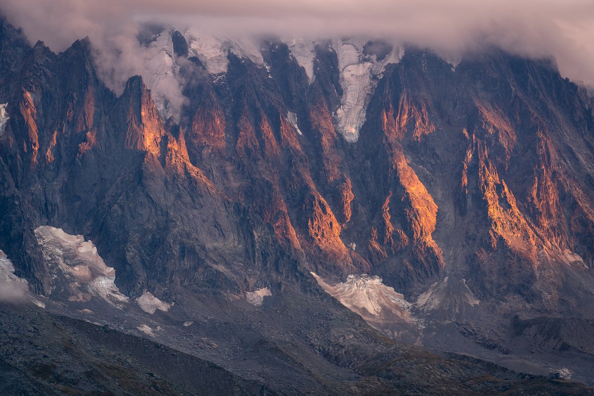 RossBernards's tweet image. It's that time of year again! 2023 Calendars are available for preorder!  
rossbernards.com/store/p/2023-c…