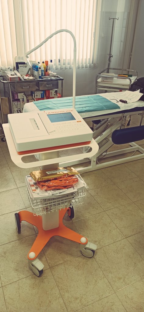 Días de mucho trabajo entre Madrid y Toledo, pero muy orgullosos de la notable mejoría tecnológica que experimentarán nuestros clientes en sus clínicas
 
#dmedicasl #medicaldevices #ecg #ergoespirometria