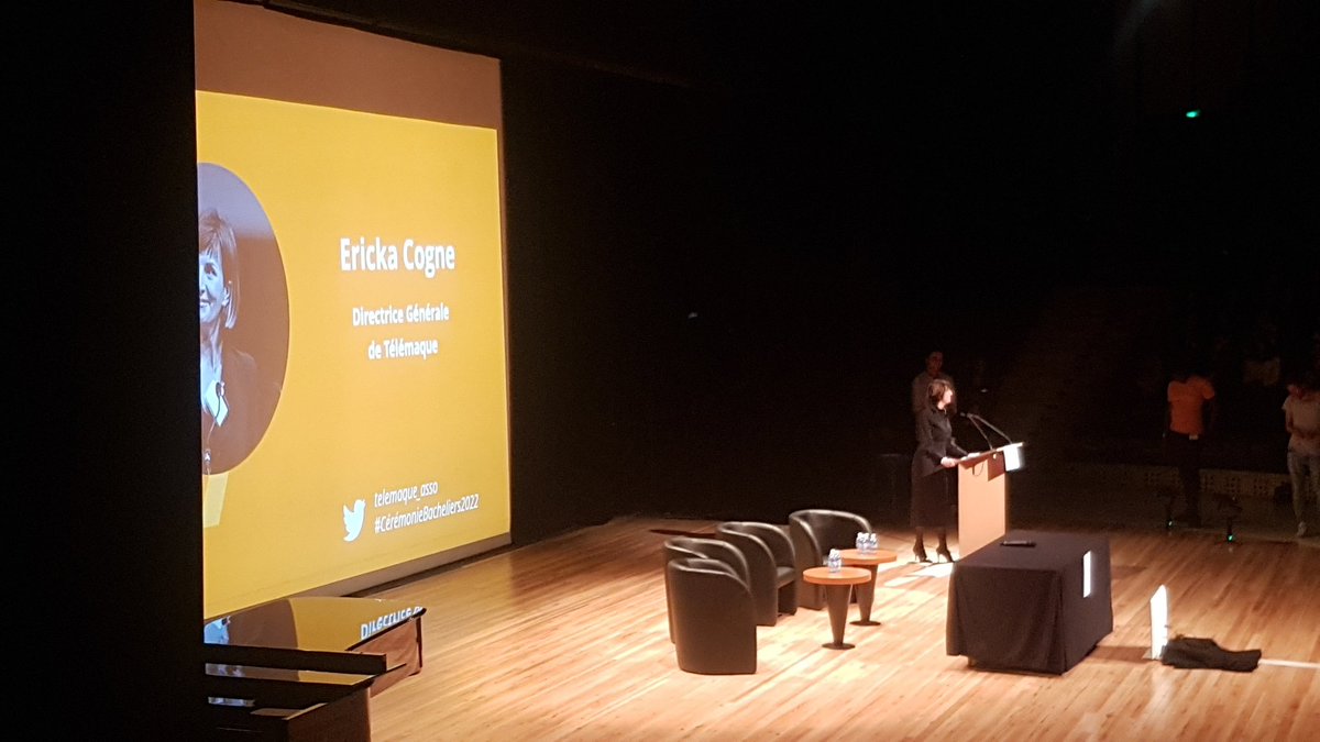 Tim_ppz's tweet photo. .@ErickaCogne DG @Telemaque_asso quel beau symbole de réaliser la #ceremoniebacheliers2022 au sein de l'Opera Bastille. #egalitedeschances #mentorat https://t.co/Z5xbaxkv4F