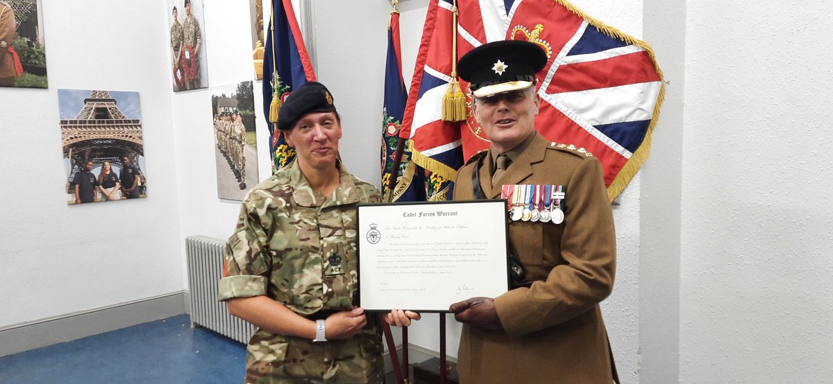 ACF_NELondon's tweet photo. A fantastic medal ceremony at sector HQ this evening. The honorary colonel presented a number of Jubilee medals, long Service medals, commissioning Scrolls and warrant scrolls. To our fantastic volunteers. @HonColCityNEACF @adamswa0401 @GLRFCA @ArmyCadetsUK https://t.co/bmdVMNarjX