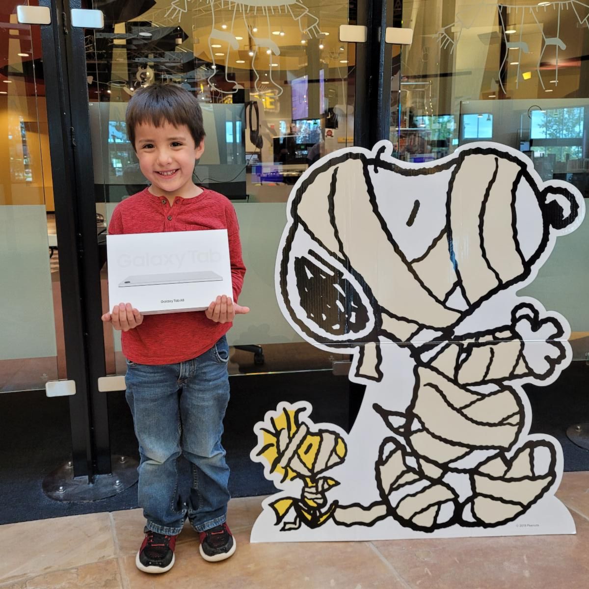 ReadFarmington's tweet image. Congratulations to CARTER! He won a Samasung Tablet, by completing our "I &amp;lt;3 my library card" challenge in Beanstack! 

Sign up for Beanstack now, log your reading, and complete challenges. It's a fun way to log your reading, and you could WIN!