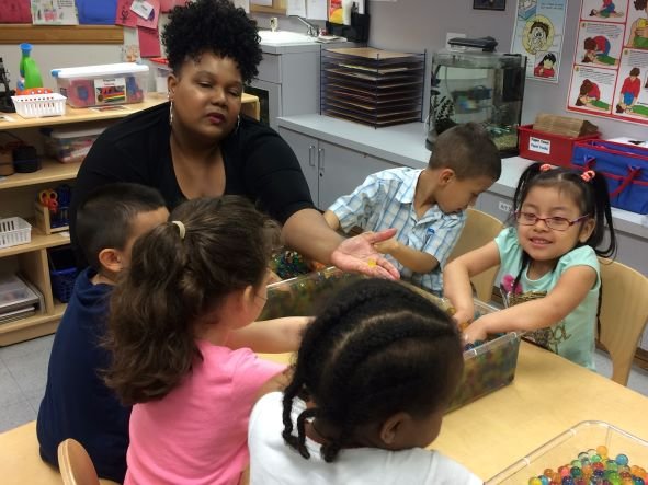 On this day, #WorldTeachersDay AND every day, we would like to thank the 🌟 AMAZING🌟 #HeadStart teachers who mold the future!! 
Thank you and Happy World Teachers' Day! ❤️ 💙