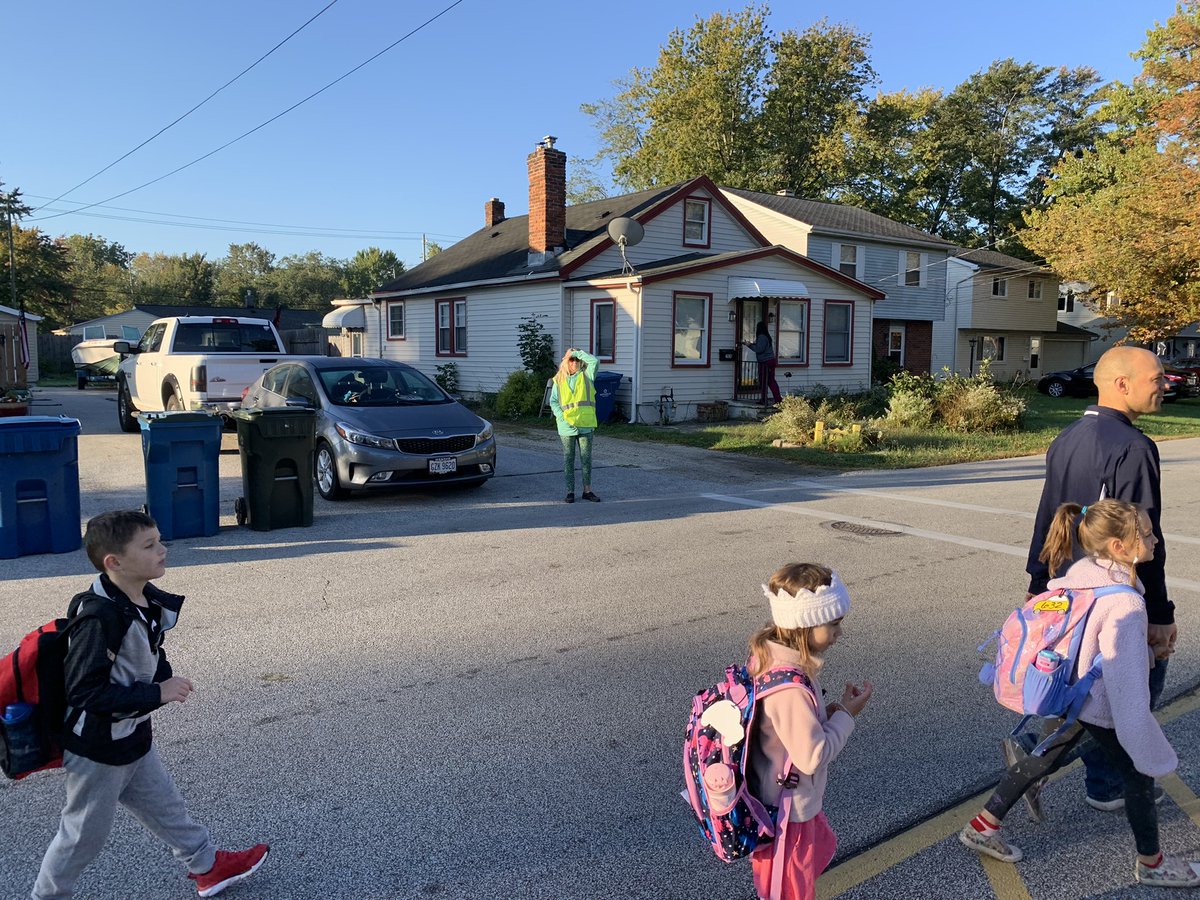 Officers had a great time walking with the staff and students from Lake Elementary School this morning.  The 5th-grade class led the group from City Hall to the school.  #walktoSchoolDay