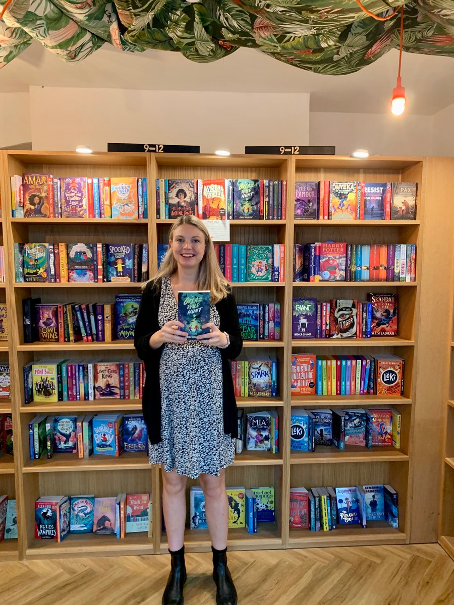 Thanks so much to Sam at the wonderful <a href="/maxminervas/">Maxminervas.bsky.social</a> for  taking me on some fantastic school visits today at <a href="/BadocksEACT/">E-ACT Badock's Wood Academy</a> and @ElmleaSchools - I met so many awesome children and it was great to hear how many loved reading and writing 📚✨