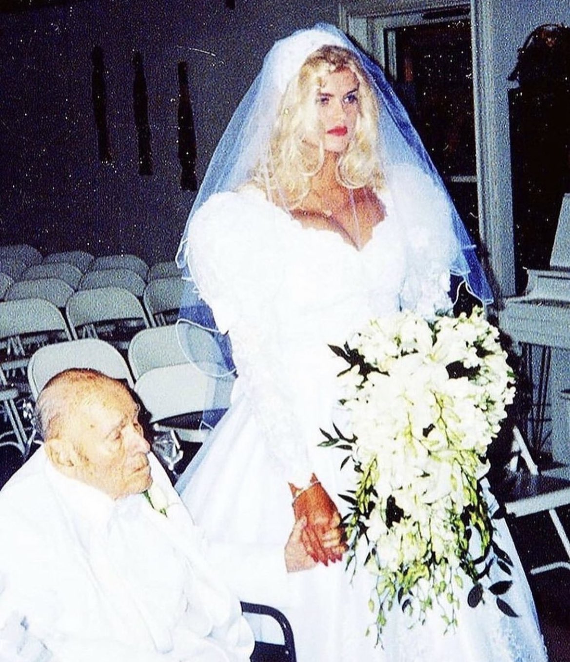 Historia y Arqueología™ on Twitter: "La modelo de Playboy de 26 años
