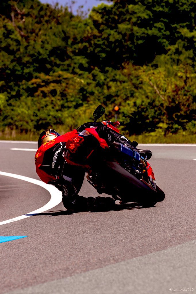 gsxr1000zero's tweet photo. 23歳いろいろあったぜぇ
まだまだ一生懸命はしろーっと！ https://t.co/MPFLw92b19