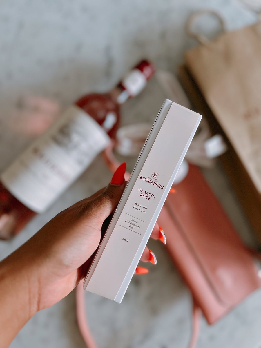 MsMabala's tweet photo. Spring= Rosé time 🍷
#ScentsofRoodeberg https://t.co/qzCGwgMqZc