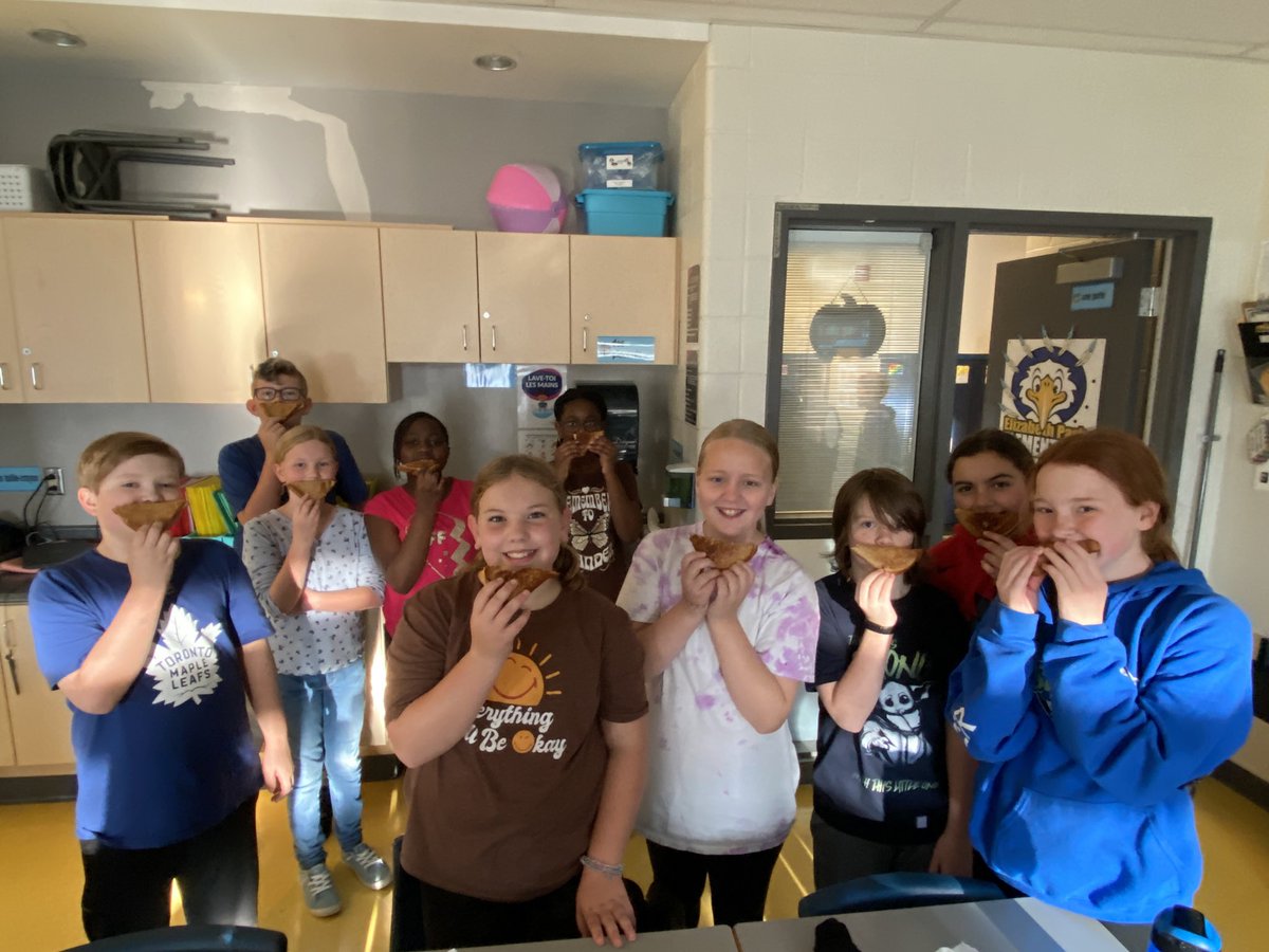 It was a beautiful morning to kick off the start of our Breakfast Club with the <a href="/KidsEatSmartNL/">Kids Eat Smart</a> Walk to Breakfast! There were cheesy grins all around as we were treated to grilled cheese sandwiches when we arrived at school. @ElizabethParkEl <a href="/NLESDCA/">NLESD</a>