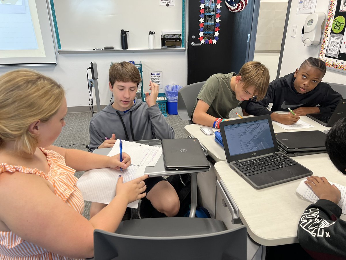 Mrs_Johnston19's tweet photo. Roving Paragraphs for the win! Today @ProsperHaysMS, students are reading, writing, speaking, and listening to each other about perspectives and causes of the Revolutionary War. #InteractiveClassroom https://t.co/yoAtfw64eH