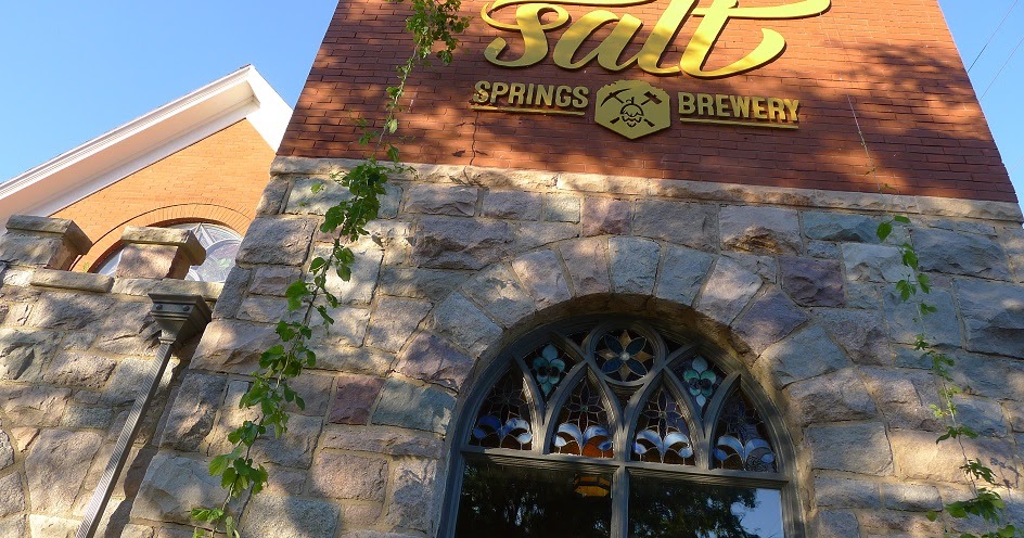 Show your pride for our downtown brew pub by voting for Salt Springs Brewery! Quick click here and as many times as you like while the vote is live ❤️🤘 #saltcity #perfectpinchofhome #localbeer #eatlocal #salinemi #downtownsaline <a href="/SaltBrewery/">Salt Springs Brewery</a>  10best.com/awards/travel/…