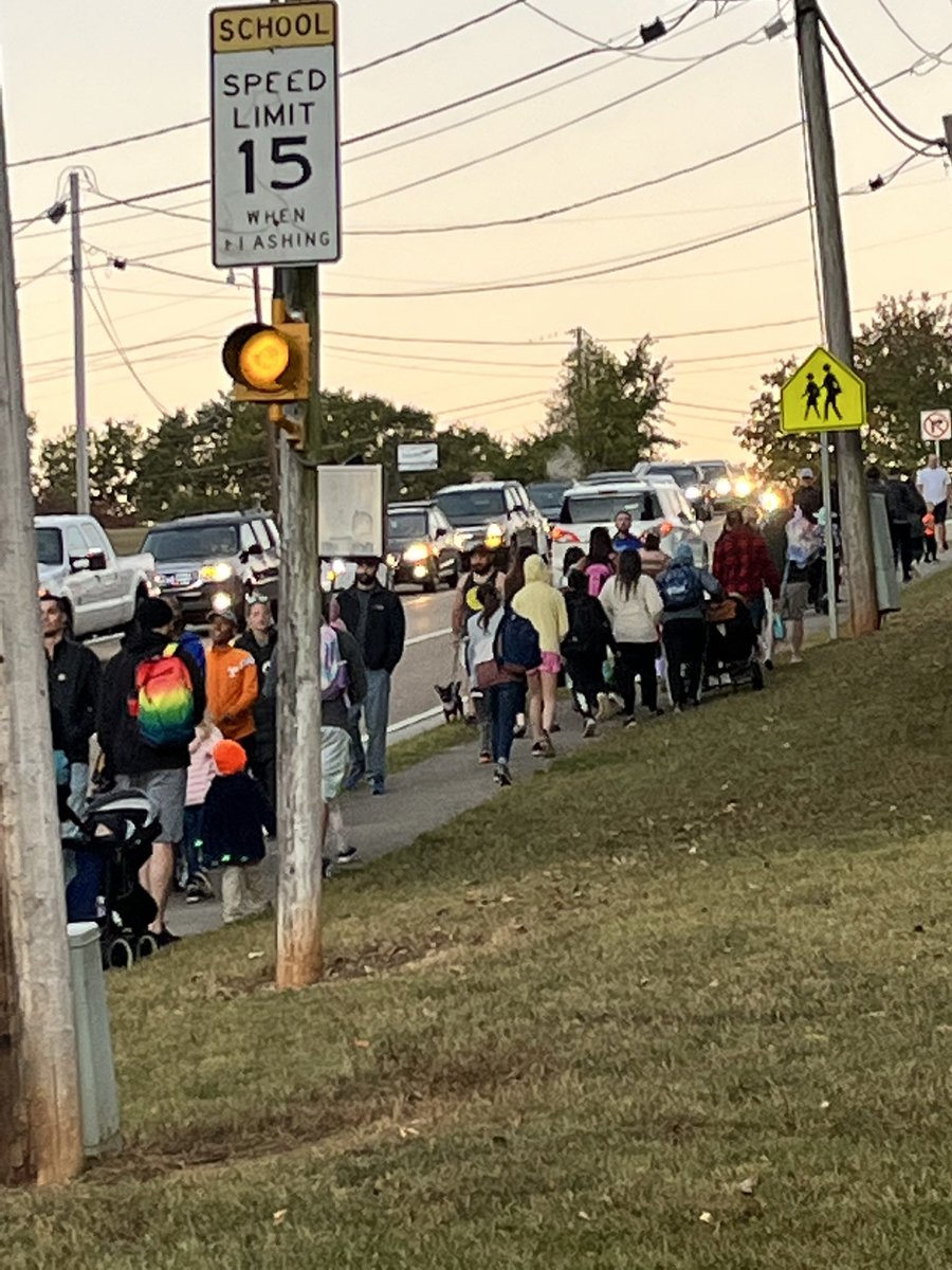 Jean โฎ๏ธ (@jeanheise1) on Twitter photo Walk to School Day <a href="/BlueGrass_K5/">Blue Grass Elementary</a> is a huge success! Hundreds of kids and parents who know how to โwalk the walkโ! Big thanks to the wonderful PE teacher Elizabeth Cross! ๐๐๐ปโโ๏ธ๐๐ป๐๐ฝโโ๏ธ๐ถ๐ฝ๐ง๐ปโ๐ฆฝ๐ถโโ๏ธ๐ <a href="/KnoxSchools/">Knox County Schools</a> Walk to School Day <a href="/BlueGrass_K5/">Blue Grass Elementary</a> is a huge success! Hundreds of kids and parents who know how to โwalk the walkโ! Big thanks to the wonderful PE teacher Elizabeth Cross! ๐๐๐ปโโ๏ธ๐๐ป๐๐ฝโโ๏ธ๐ถ๐ฝ๐ง๐ปโ๐ฆฝ๐ถโโ๏ธ๐ <a href="/KnoxSchools/">Knox County Schools</a>