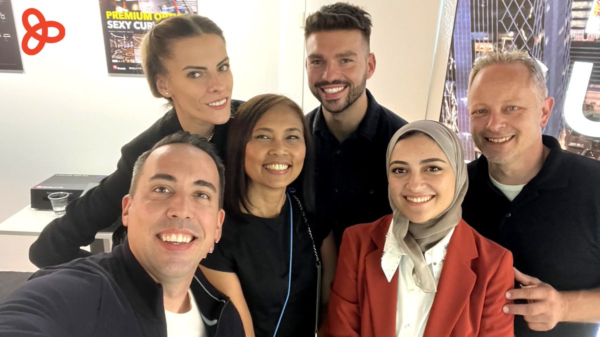 GENLED Acolyte tweet media