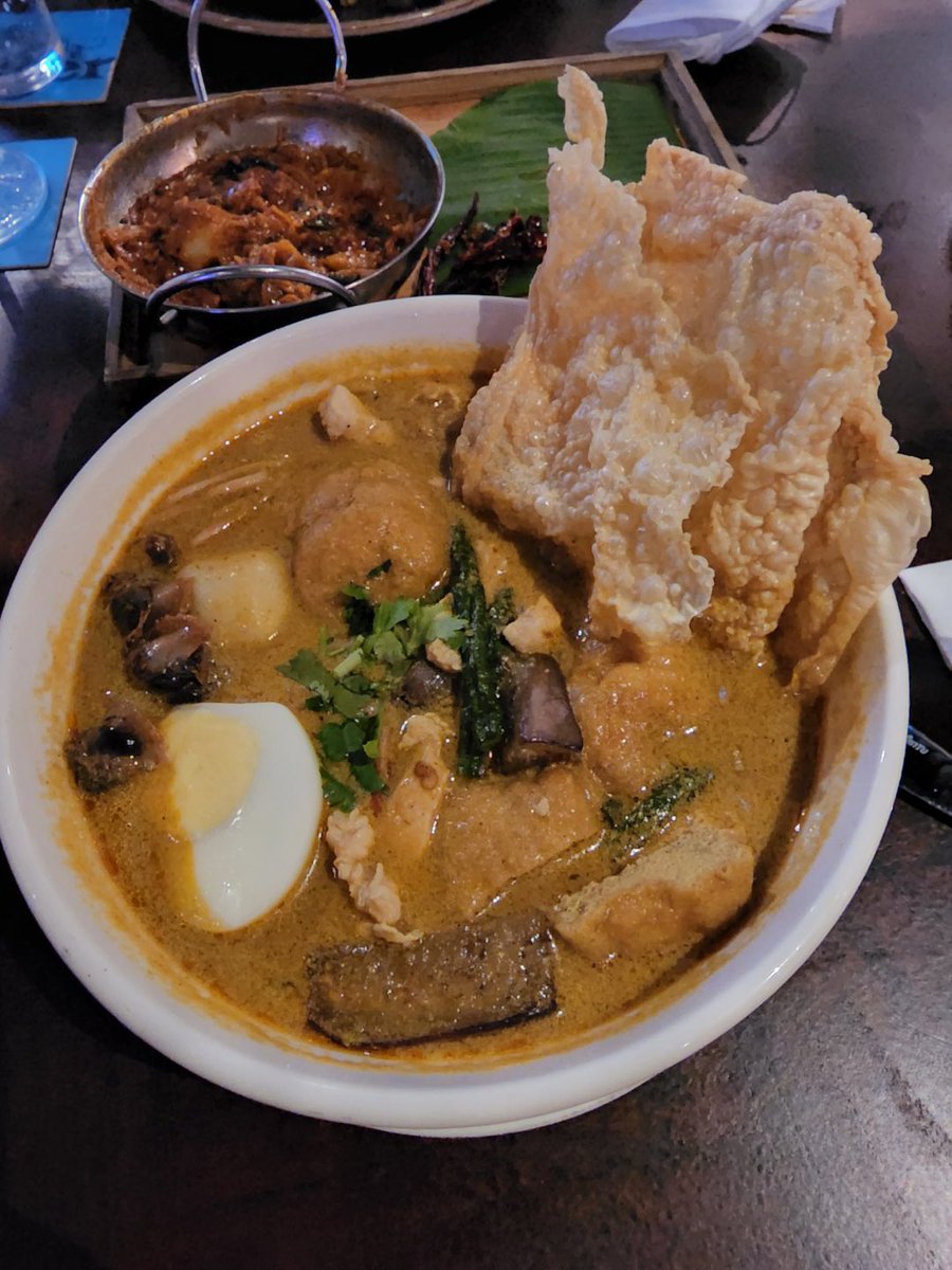 Young Sonia tweet media