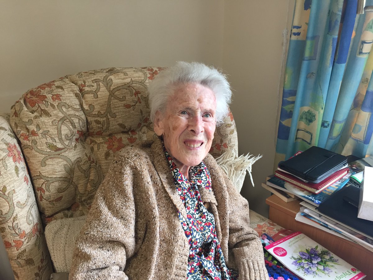 When I first told people about the first female interrogators of #WW2 they told me my veteran had made it up. Determined to honour her, I found her name in the Naval Intelligence files &amp; next to her name reads 'interrogator'. Bravo to her! 🍸
Pictured here aged 101... #HERstory