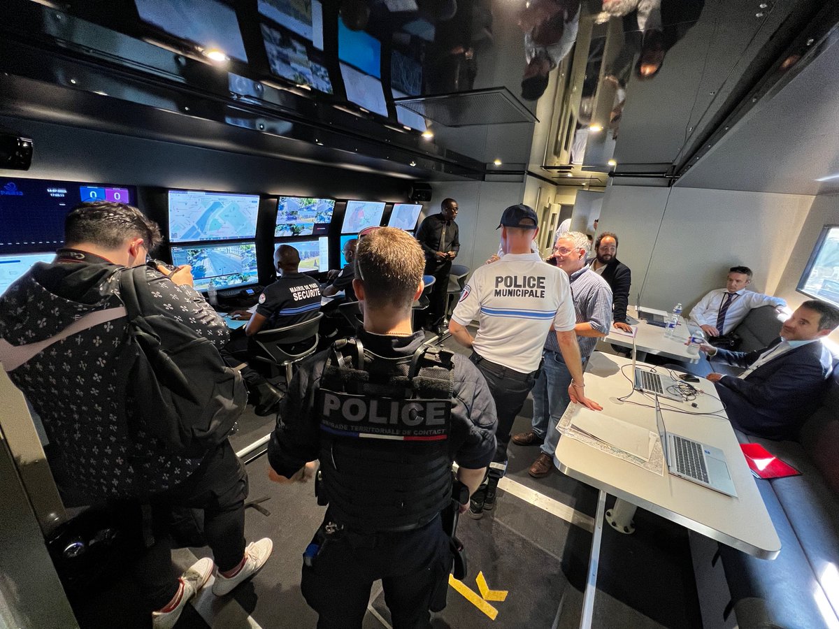 frekences tweet media