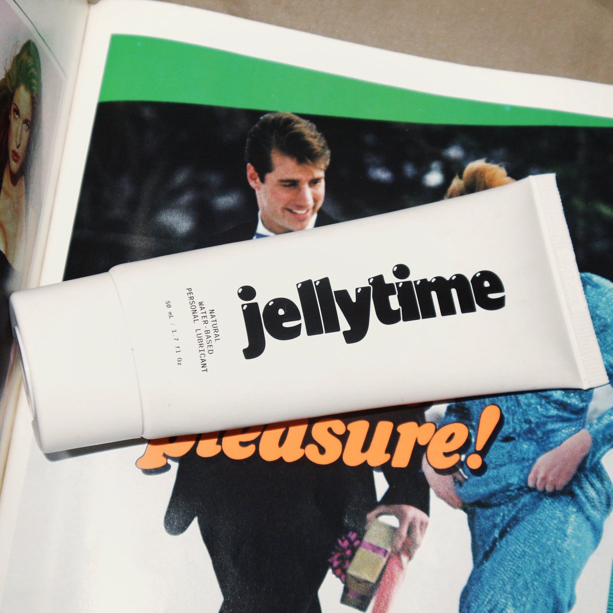 Jellytime__'s tweet photo. Pleasure check point 🤚🏼 When was the last time you explored your body and felt really good about it? 

Jellytime's natural water-based personal lubricant is here to help you explore and discover your pleasure 💧 https://t.co/GCZhI9z0XC
