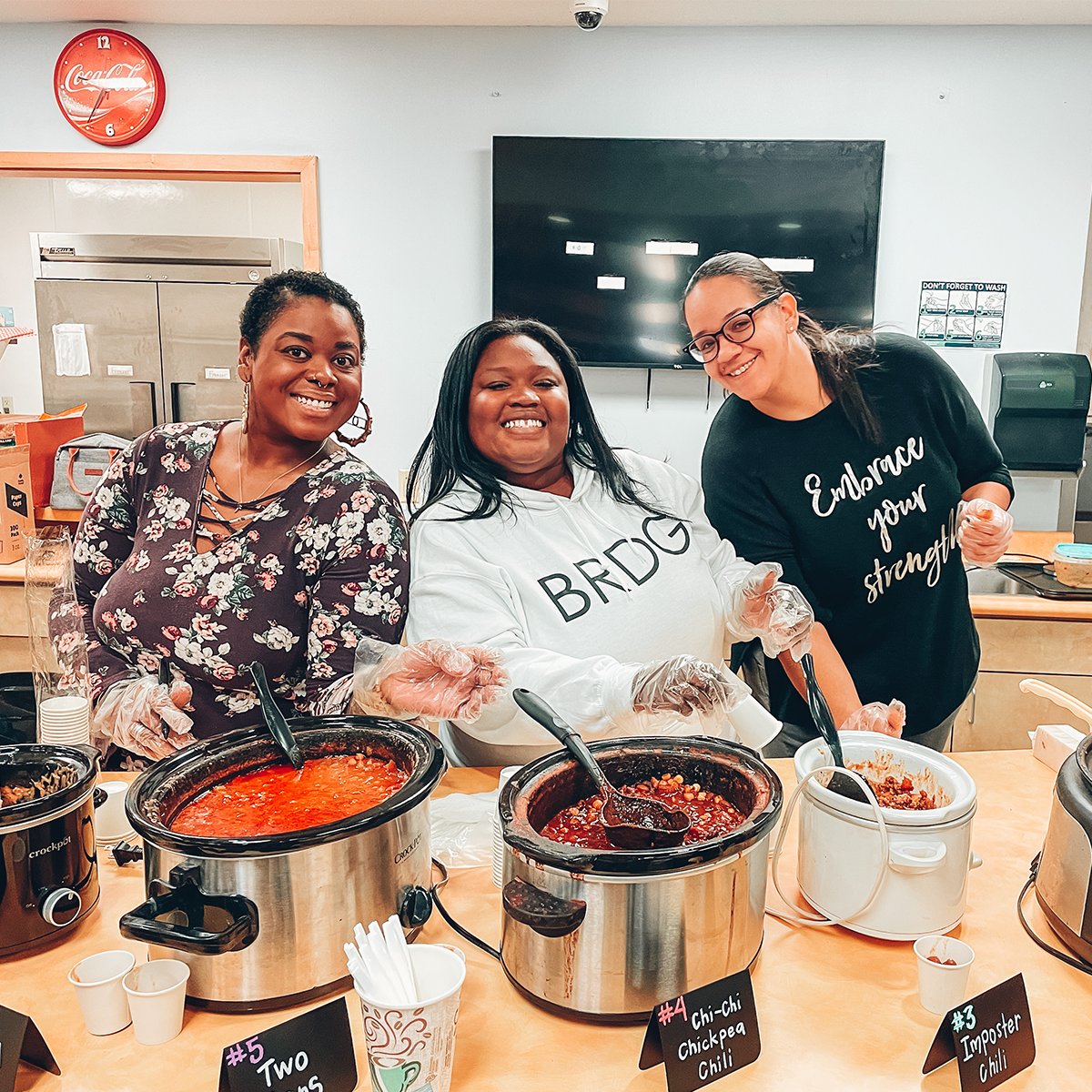 bridgeomaha's tweet photo. Next Thursday from 6-8pm is Bridge Family Night with a little spice 🌶 Chili cook off is now open for sign ups of both soup and chili - with awards being granted for best in both categories 🏆 Everyone is welcome to join in on the fun!

Sign up here: https://t.co/8qlVeiAgMz https://t.co/tiwA0EEFTm